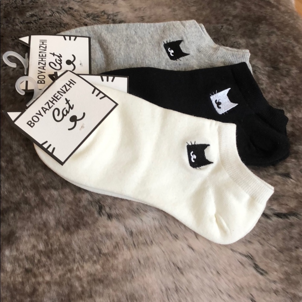 Cute Cat socks NWT, black white grey